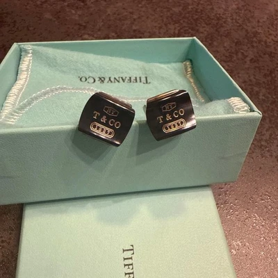 Tiffany & Co. Black Titanium Cufflinks Men’s Jewelry 2.1cm with Box Rare - Image 1 of 4