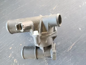 Tubo de carcasa de termostato para Ducati 899 959 1199 1299 Panigale V2 Streetfighter - Imagen 1 de 8