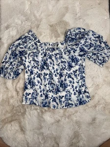 Abercrombie & Fitch Floral Smocked Top Puff Sleeves Size MEDIUM Blue White Beach - Picture 1 of 6