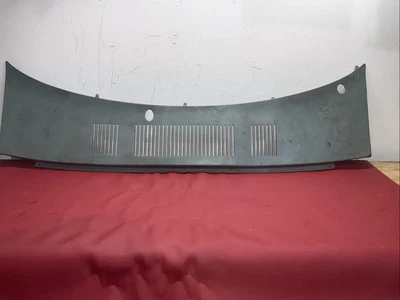 Panel de ventilación usado OEM Hood COWL Datsun 240z / 260z / 280z (TB26) Foto 1 de 2