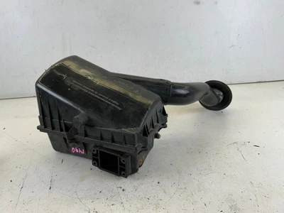 Caja de filtro de aire Porsche 944 82-85 OEM 944 110 012 03 Foto 1 de 4