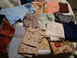 Lot WX Cotton Fabric Scraps Various Designs Colors - Picture 1 of 7