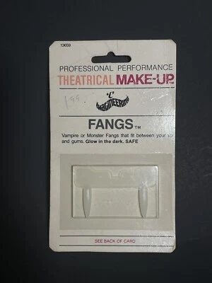 Colmillos de vampiro 1982 vintage RARO Foto 1 de 2