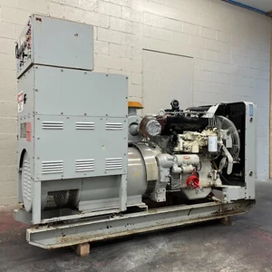 100KW CAT/Kato Diesel Standby Generator, 120/208v, 3 Phase, WE SHIP! - Picture 1 of 12