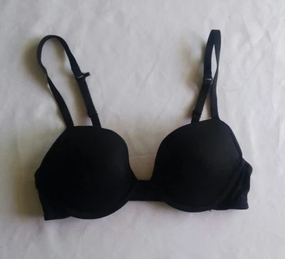 Sujetador camiseta Xhilaration negro perfecto se convierte en espalda deportiva talla 32B Foto 1 de 3