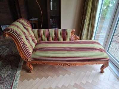 Chaise longue, beautiful ,ornamental and comfortable. - Image 1 of 3