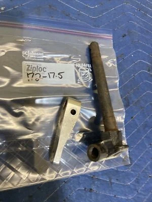 Brazo de esquí con husillo # 6230160-067 Polaris 2001 Super Sport Edge 550 F moto de nieve 172 Foto 1 de 4