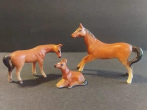 Vtg 3 Piece Horse Family Bay Foal Shinken Bone China Japan Miniature Figure - Picture 1 of 9