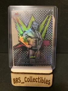 2025 Topps Finest WWE Common Die-Cut Refractor /99 Batista #77 - Bild 1 von 2