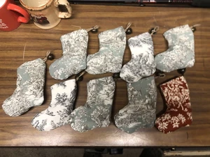 9 Medias Navideñas Miniatura Vintage Adornos Ropa con Campana - Imagen 1 de 4