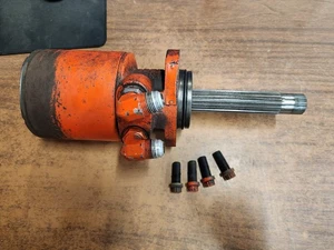Case 220 Lawn Tractor Hydraulic Motor - Picture 1 of 9