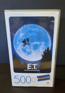 E.T. Movie 500 Piece Jigsaw Puzzle in Plastic Retro Blockbuster VHS Video Case - Picture 1 of 4