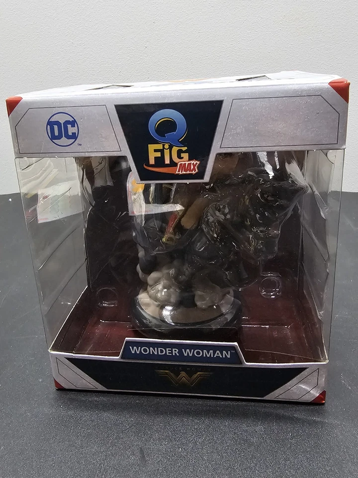 DC Comics Mujer Maravilla Q-Fig MAX Figura Superhéroe Estatua Coleccionable Foto 1 de 2