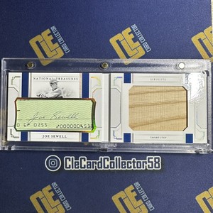 Joe Sewell 2019 Panini National Treasures Game Used Bat Booklet Auto /5 Indians