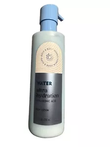 Bath & Body Works Agua Ultra Hidratación Loción Corporal con Bomba Ligera 7.8 - Imagen 1 de 2