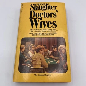 Vintage 1974 Doctors’ Wives By Frank Slaughter Movie Tie In Mass Market Book - Bild 1 von 5