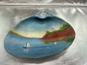 Handbemalte Muschel Indianer Landschaft mit Leuchtturm & Boot authentisch - Bild 1 von 5