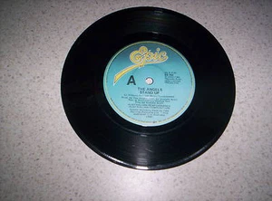  THE ANGELS   "STAND UP"  /  "CHAPLAIN'S DRUM"    7 INCH 45   1982 - Picture 1 of 2