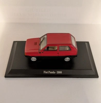 NL* MODELLINO FIAT PANDA 1980 Scala 1:43 colore rosso come da foto - Immagine 1 di 2