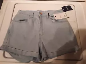 Forever 21 Light Blue Denim Cuffed Hem High Rise Stretchy Jean Shorts Size 27 - Picture 1 of 4