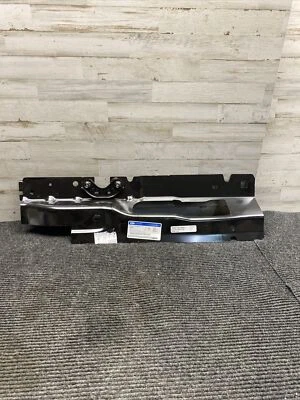 Paneles laterales delanteros Ford OEM 17-22 F-250 Super Duty-Reinf PC3Z9941038A Foto 1 de 4