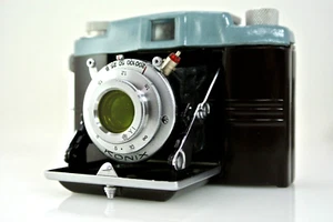 Rear Konishiroku Konilette Folding 2-tone Camera YI 50mm f/4.5 Lens From Japan - Picture 1 of 16