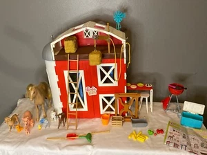 Barbie Sweet Orchard Farm Barn Spielset mit Hühnerstall gebraucht GJB66 - Bild 1 von 17