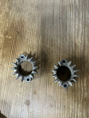 79 80 81 HONDA CM400a CM400 CM 400 T ABRAZADERAS DE ESCAPE Foto 1 de 4