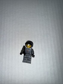 LEGO Space Police III Minifigure Officer #4 Dark Grey 5972 5973 Beard Genuine