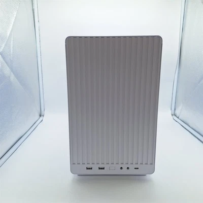 Lian Li A3-mATX-26.3L Micro Form Factor Chassis-Flexible - White - Image 1 of 4