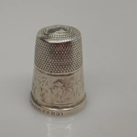 Victorian SILVER THIMBLE GREAT EXHIBITION 1851 Cover