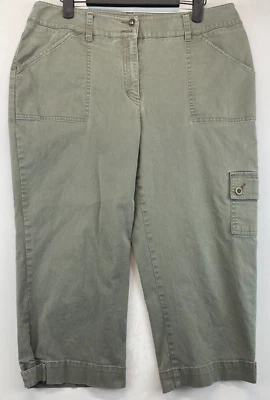 Westbount Petites Cargo Capri Pants - Womens Size 12P - Olive Green (2920) - Image 1 of 4