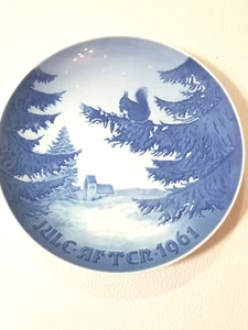 1961 Bing & Grondahl Teller blau Jule Aften Weihnachten Lille Egern Eichhörnchen 7,25" - Bild 1 von 5