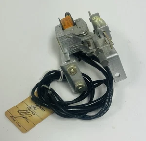 WESTINGHOUSE NO. 457D727G01 CIRCUIT BREAKER UNDER VOLTAGE RELEASE 120VAC - Picture 1 of 18