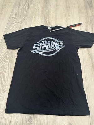 Camiseta The Strokes Magna Logo M Média Julian Casablancas Preta - Imagem 1 de 4