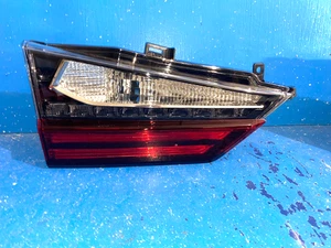 Genuine Lexus New OEM 17-22 RX350 RX450H Inner tail light left 81590-0E090 N90 - Picture 1 of 5