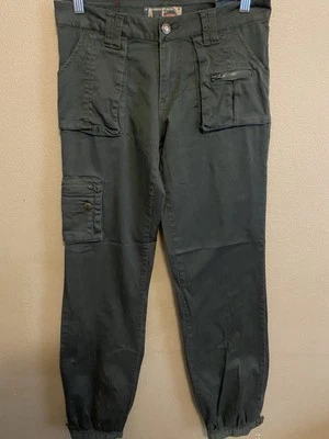 Брюки Bubblegum American Flavor женские размер 7/8 армейские зеленые на кнопках для бега на лодыжках - Изображение 1 из 4