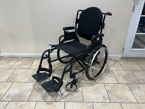Sunrise Medical Quickie 2 Heavy Duty Ultra Lightweight Wheelchair - Picture 1 of 9