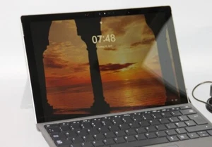 TOP Microsoft Surface Pro 7 – 12,3” i5-1035G4 8GB RAM 128GB SSD Windows 11 24H2 - Photo 1/8