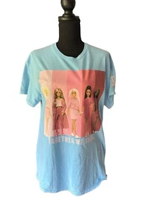 Camiseta Barbie azul claro mediana manga corta cuello redondo juntos brillamos - Imagen 1 de 9