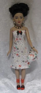 Hecho para adaptarse a TINY KITTY COLLIER #94 vestido, cartera, collar y pendientes, ropa - Imagen 1 de 3