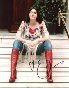 EMMYLOU HARRIS SIGNED AUTOGRAPHED 8x10 PHOTO COUNTRY MUSIC LEGEND BECKETT BAS - Picture 1 of 2