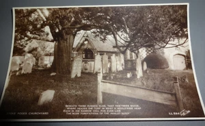 Stoke Poges Churchyard Vintage RP Postcard - Walter Scott - Picture 1 of 2