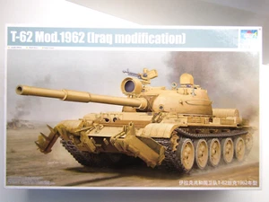 Trumpeter 1:35 Scale T-62 Mod.1962 (Iraq modification) model kit #01547 - Bild 1 von 14