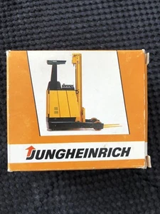 Junheinrich Schubmast Metallmodel in OVP - Bild 1 von 2