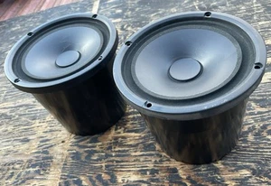 Par de altavoces de rango medio Cerwin-Vega serie E 315 DM16580 6,2 DCR x 2 en funcionamiento - Imagen 1 de 9