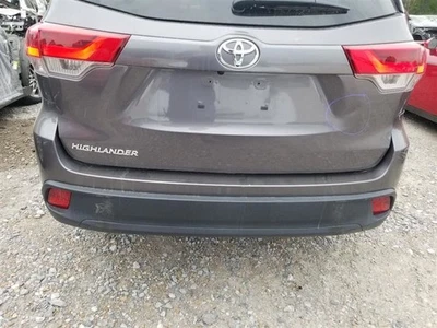 14-19 TOYOTA HIGHLANDER OEM REAR BUMPER ASSEMBLY GRAY  - Изображение 1 из 4