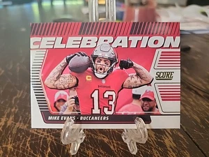 Inserto de lámina de oro Mike Evans 2025 Panini Score Celebration Tampa Bay Buccaneers - Imagen 1 de 2
