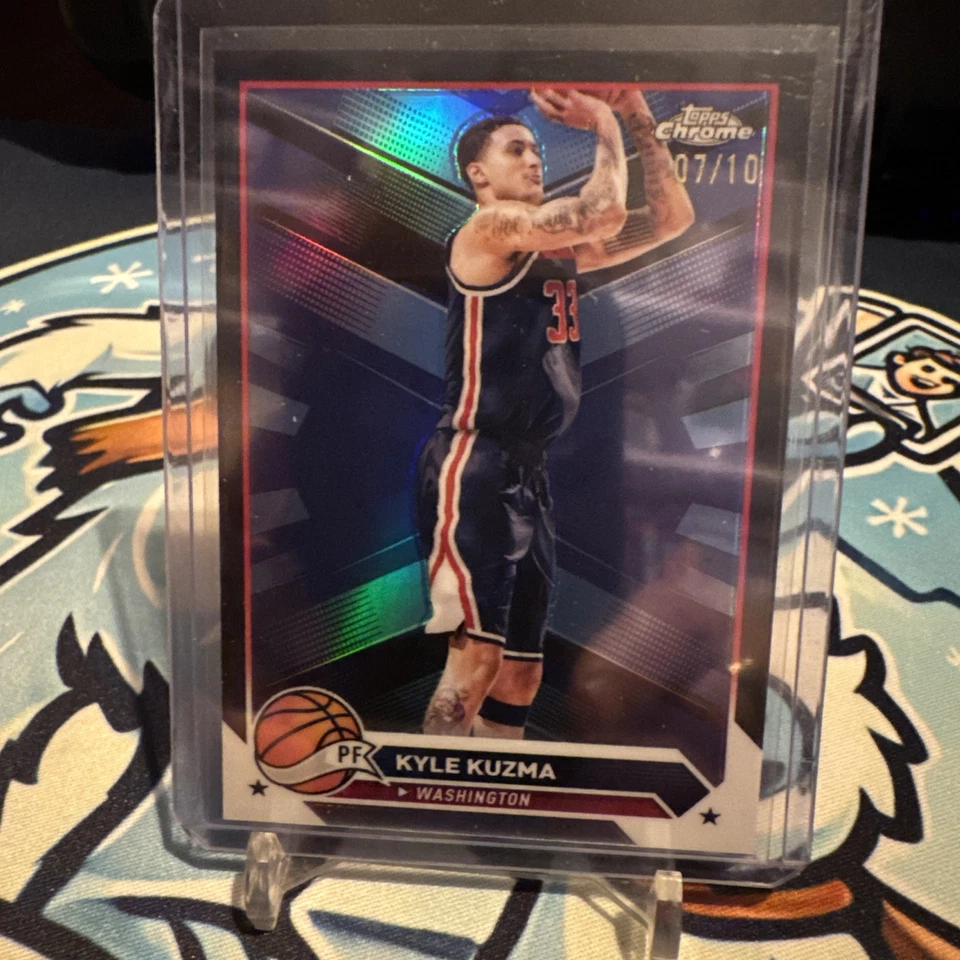 2023 Topps Chrome Kyle Kuzma Black Refractor 7/10 SSP WIZARDS BUCKS - Image 1 of 3