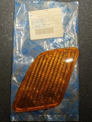 498851 - TRASPARENTE ARANCIONE - FRECCIA ANTERIORE DESTRA - ORIGINALE - ZIP  - Immagine 1 di 2